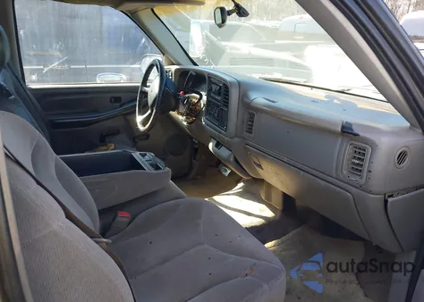 1999 Chevrolet Silverado 2500 z USA, uszkodzony, nr VIN 1GCGC29U5XE233960